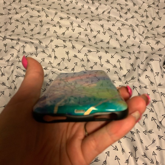 Luxy lemon , CHARGING PHONE CASE for 7/8 PLUS ⁉️ - Picture 5 of 5